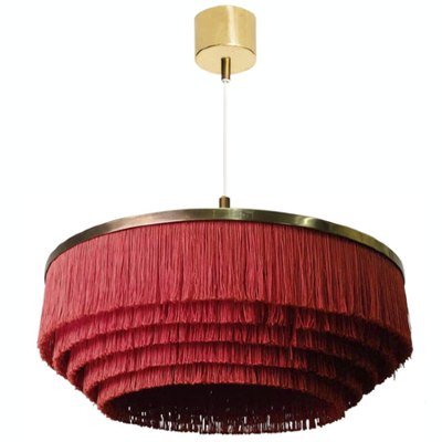 ="Дизайнерский 3175.400 Dizainerskii svetilnik DS195 kypit v internet-magazine www.audur.ru za 43 800 ryb. s dostavkoi <h1 style="text-align: center"><span style="font-size: 28px; font-family: Arial; color: rgb(227, 108, 9);">Дизайнерский светильник DS195</span><span style="font-family: Arial; font-size: 24px;"></span></h1>
<p style="text-align: justify"><span style="font-family: Arial; font-size: 18px;">Дизайнерский светильник DS195 с кисеей из категории гламурных и стильных светильников изящно украсит интерьеры от классики до модерна. </span><span style="font-family: Arial; font-size: 18px;">Размеры подвесного светильника с кисеей DS195: диаметр 550 мм высота 350 мм. Основными элементами подвесного светильника является латунная или металлическая декоративная полоса для крепления кисеи и декоративная цепь. Металл окрашен в цвет латуни или золота матового. Подвес на металлической цепочке обеспечивает надежное крепление дизайнерского светильника DS195. Количество светоточек 1 под патрон Е27х60W. Цветовая гамма данного светильника может быть различной согласно складской программы. На заказ Вы можете сами подобрать оттенок, а мы окрасим кисею в предложенном оттенке. Наличие цветовой гаммы и возможность окрашивания уточняйте у менеджеров. Срок изготовления 14 рабочих дней. Производство: Россия.</span></p>
<p style="text-align: center"><strong>В светотехнической компании LAMPADARY.RU Вы можете заказать светильники с учетом ваших пожеланий и по мотивам известного бренда, не нарушая прав авторов и правообладателей.</strong></p>
<p style="text-align: center"><strong><span style="color: rgb(227, 108, 9);">НАШИ ВОЗМОЖНОСТИ - ИЗ МЕЧТЫ В РЕАЛЬНОСТЬ!!!</span></strong></p>
<p><br></p>